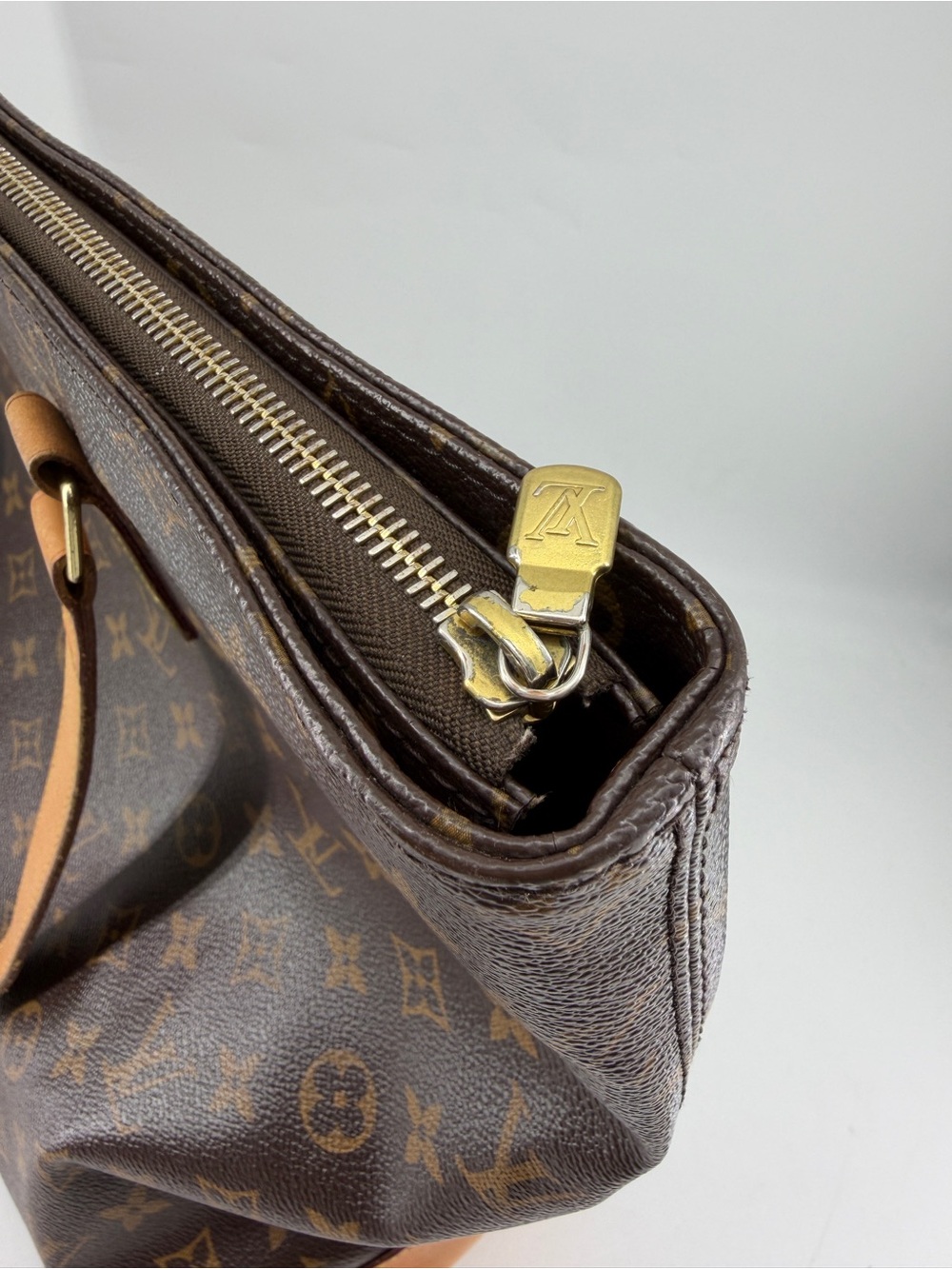 Louis Vuitton Monogram Cabas Mezzo Tote - Picture 4 of 12